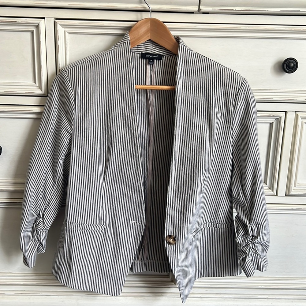 Striped linen blazer